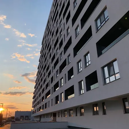Cityapart Granvia Marina - în Constanța, Lângă Stațiunea Mamaia * Constanţa